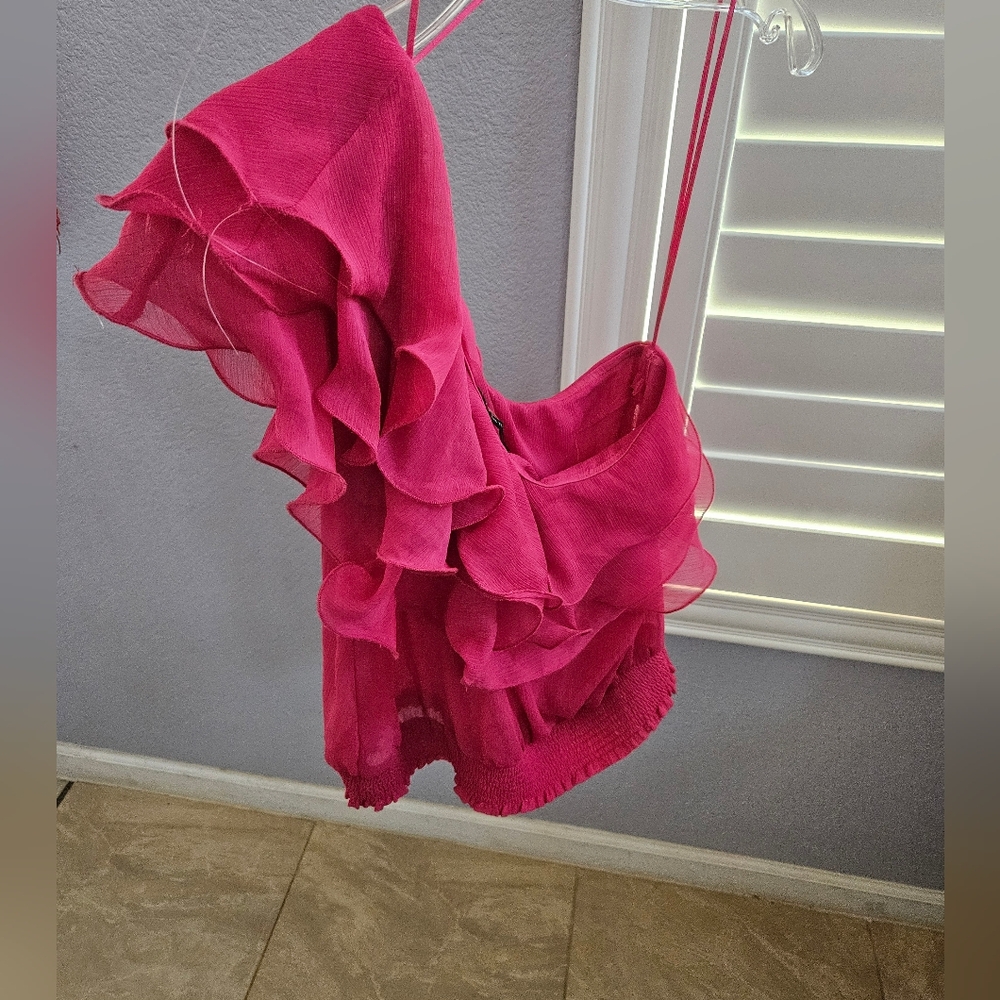 Pink Ruffled One-Shoulder Top Size L - Picture 7 of 14
